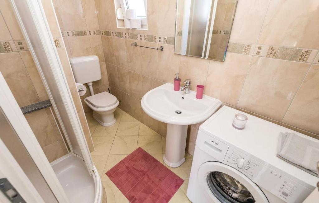 Apartman Dora Povljana Bagian luar foto